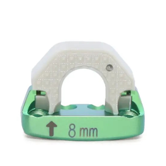 Cage cervicale PEEK (4 vis de verrouillage)
